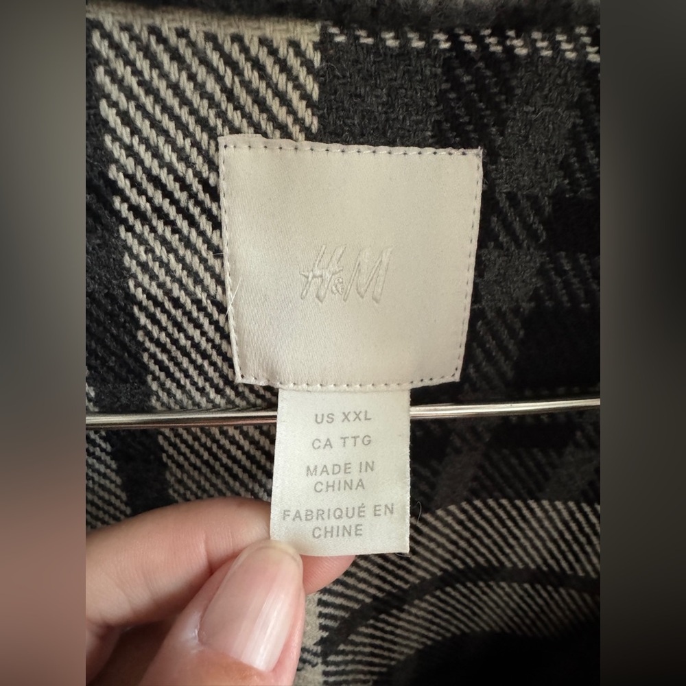 H&M Black and White Utility Shacket - Size   XXL - Picture 2 of 4
